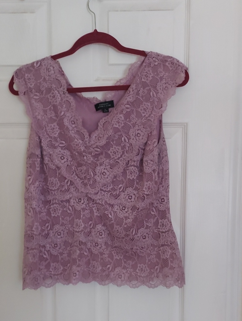 Tahari Lavender Lace Camisole Sz L
